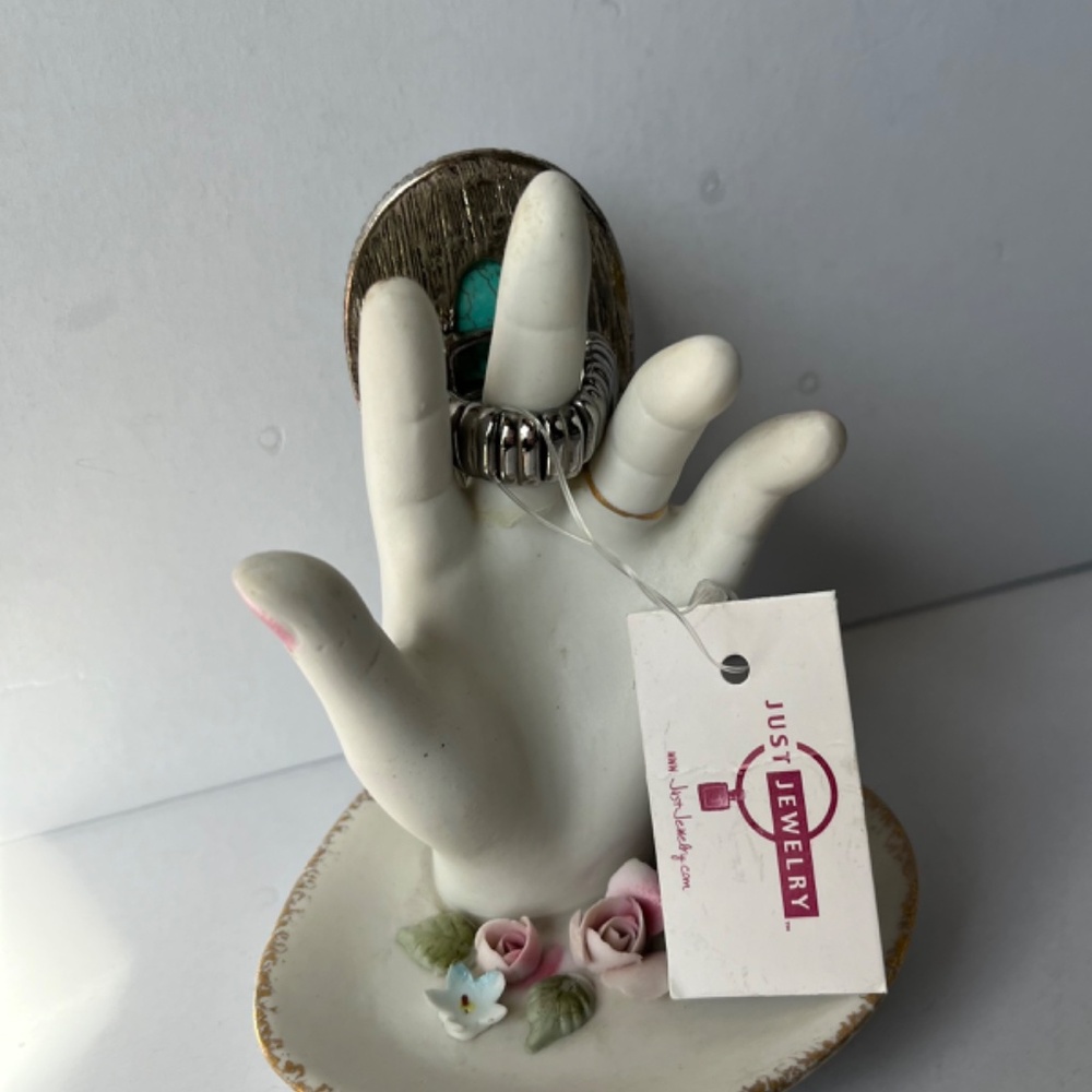 Stretchy turquoise ring - Picture 2 of 2